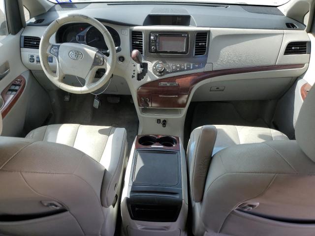 2014 TOYOTA SIENNA XLE