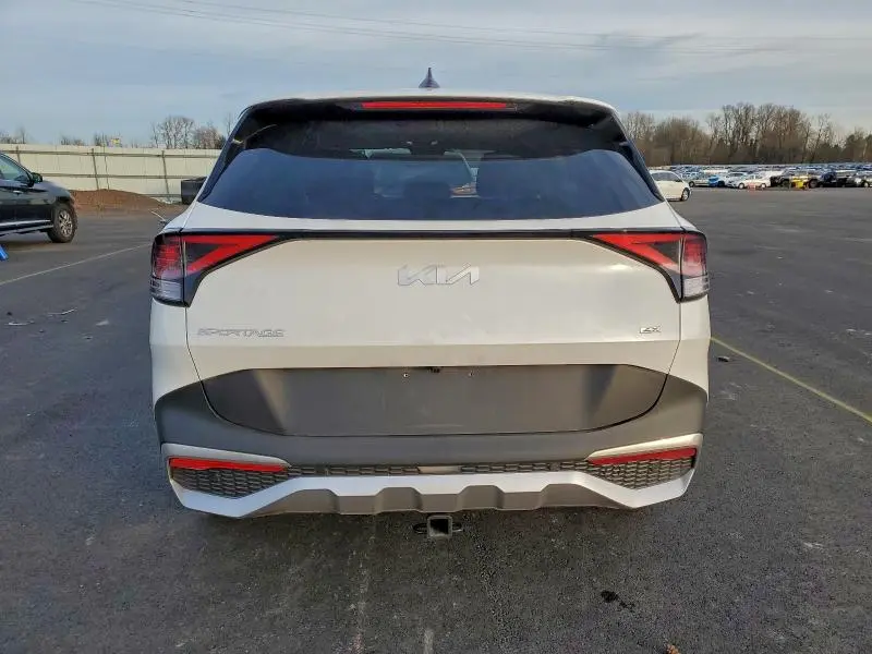 2025 KIA SPORTAGE LX  