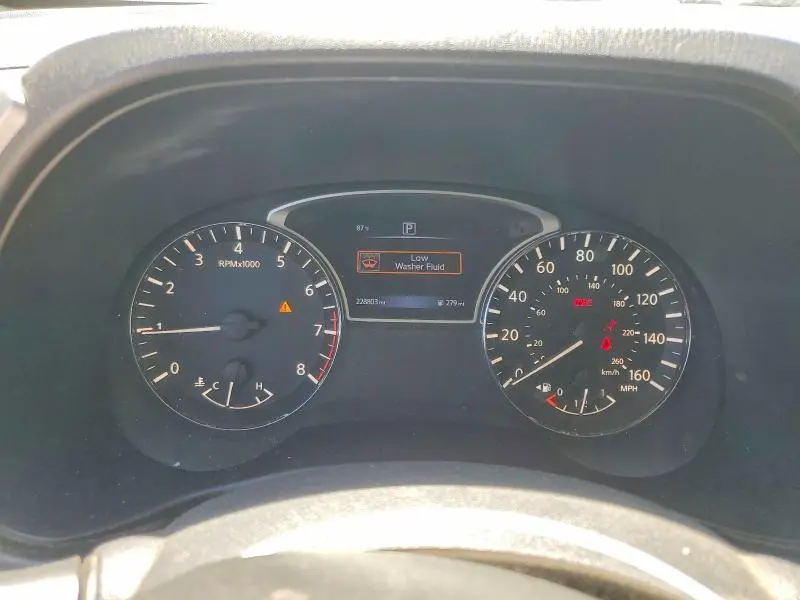2016 NISSAN PATHFINDER SV  