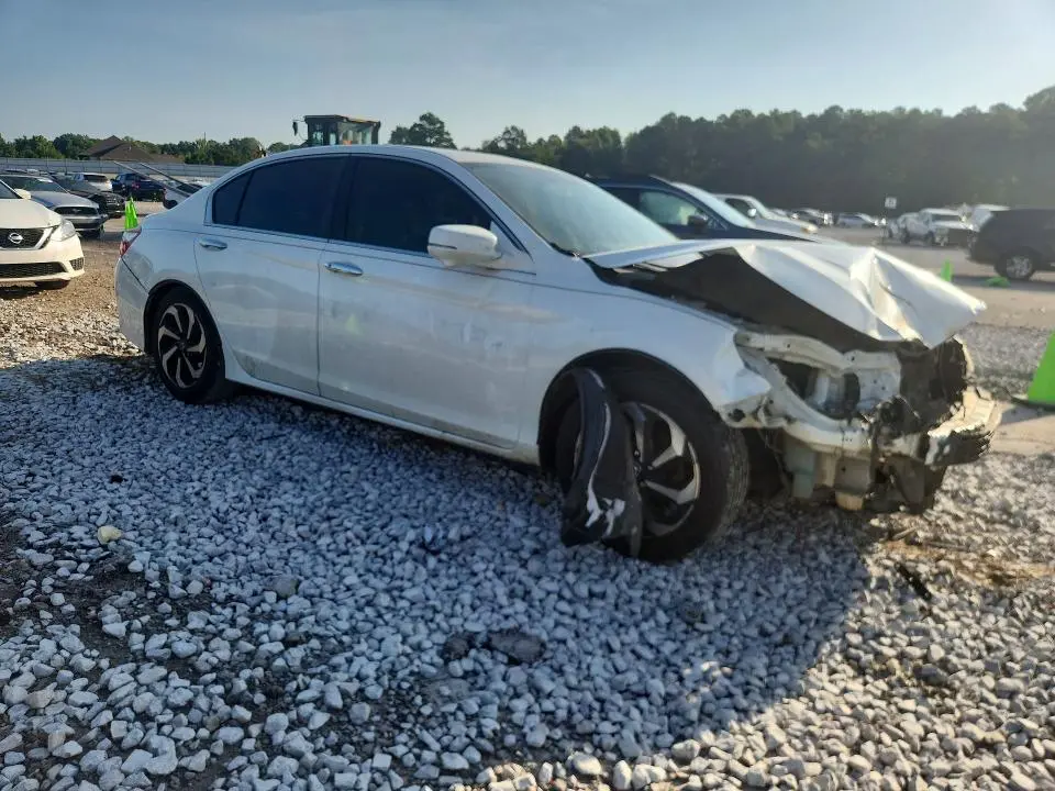 2017 HONDA ACCORD EX  
