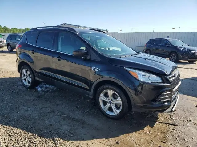 2016 FORD ESCAPE SE  