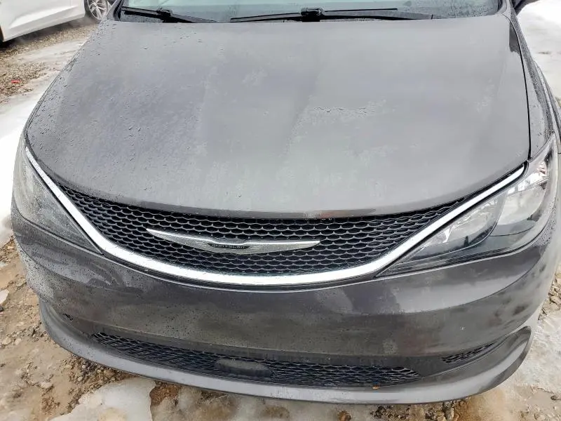 2021 CHRYSLER VOYAGER LX  