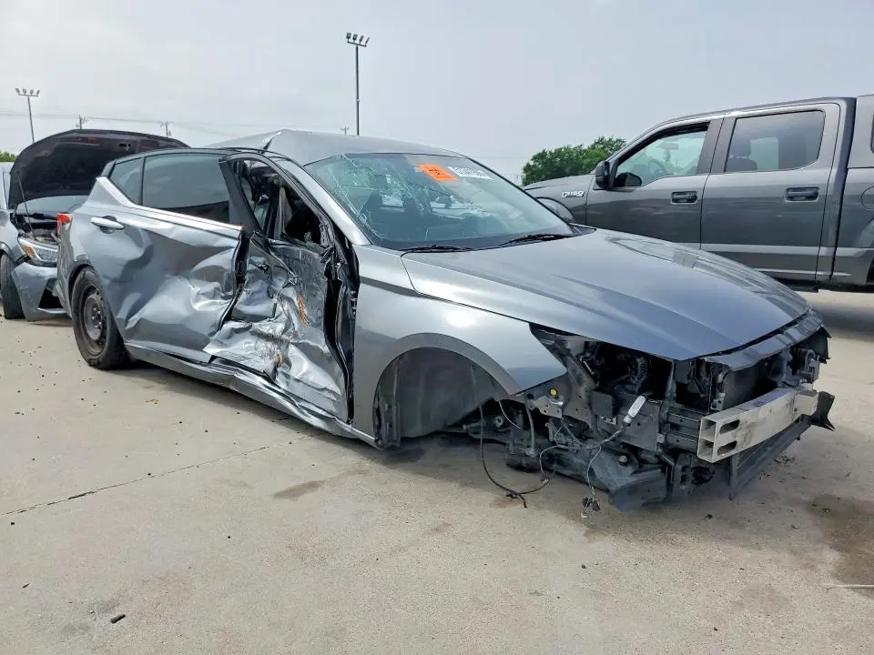 2019 NISSAN ALTIMA   