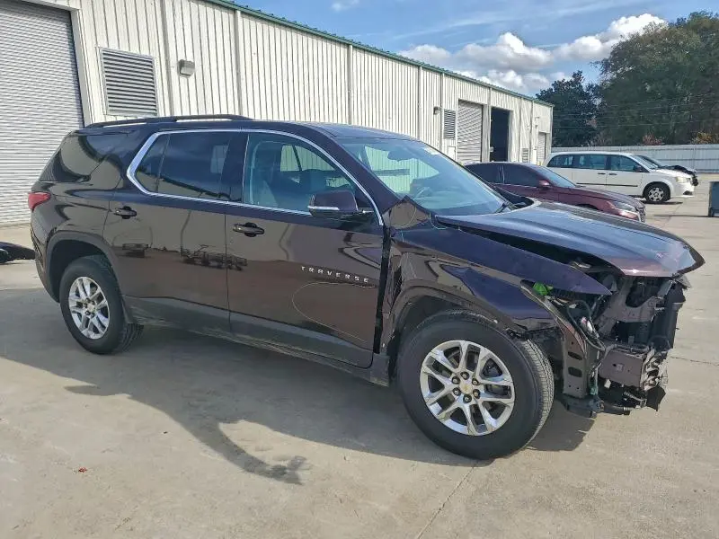 2020 CHEVROLET TRAVERSE LT  