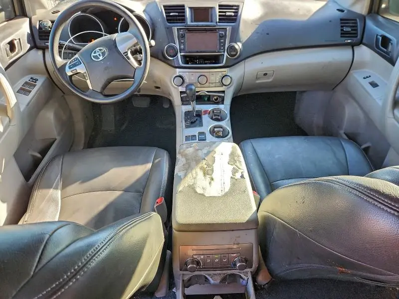 2013 TOYOTA HIGHLANDER BASE  