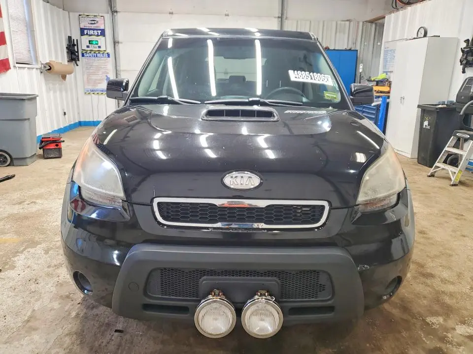 2011 KIA SOUL +  