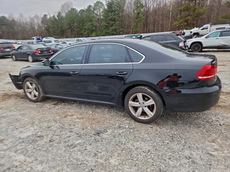 2013 VOLKSWAGEN PASSAT SE  