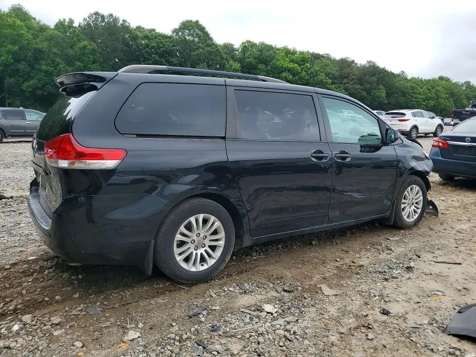 2012 TOYOTA SIENNA XLE 8-PASSENGER  
