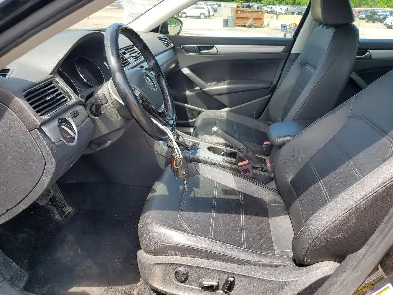 2019 VOLKSWAGEN PASSAT WOLFSBURG  
