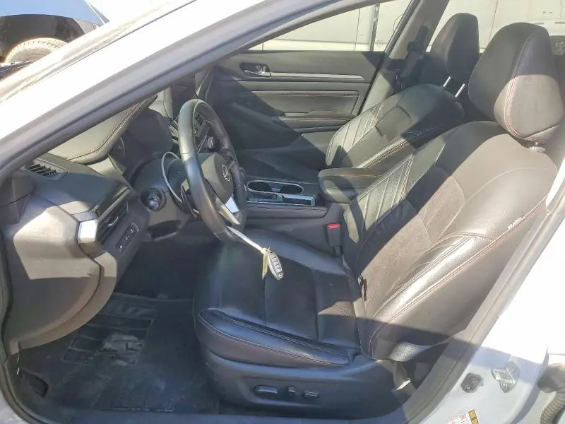 2023 NISSAN ALTIMA SR  