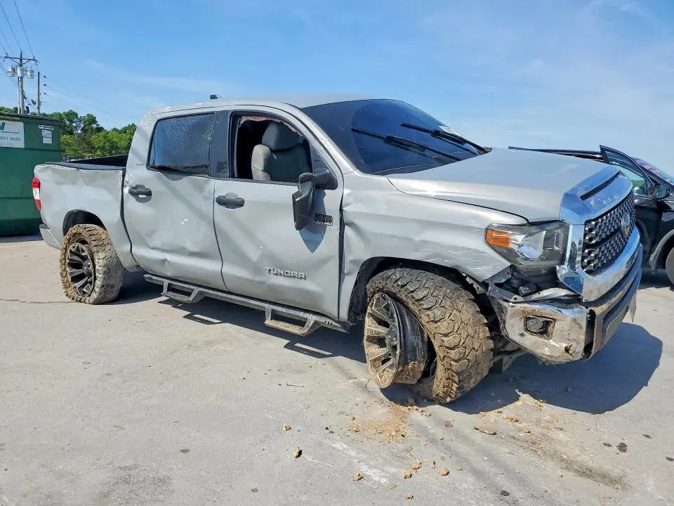 2020 TOYOTA TUNDRA SR5  