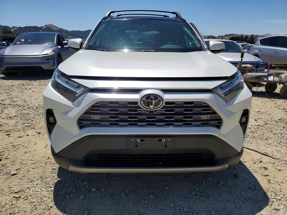 2022 TOYOTA RAV4 LIMITED  