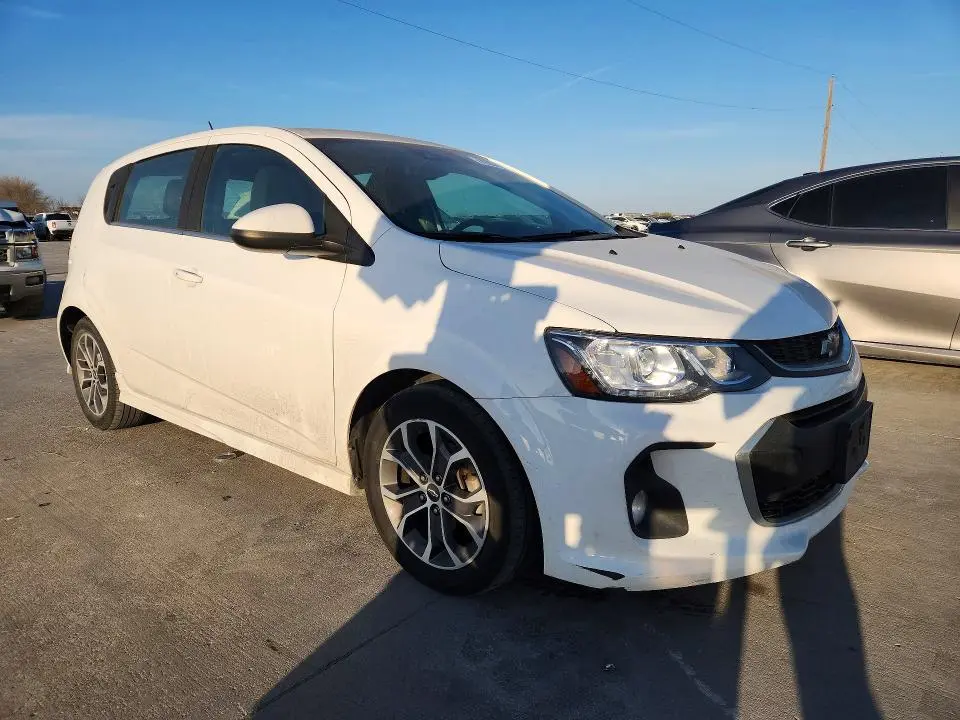2019 CHEVROLET SONIC LT  