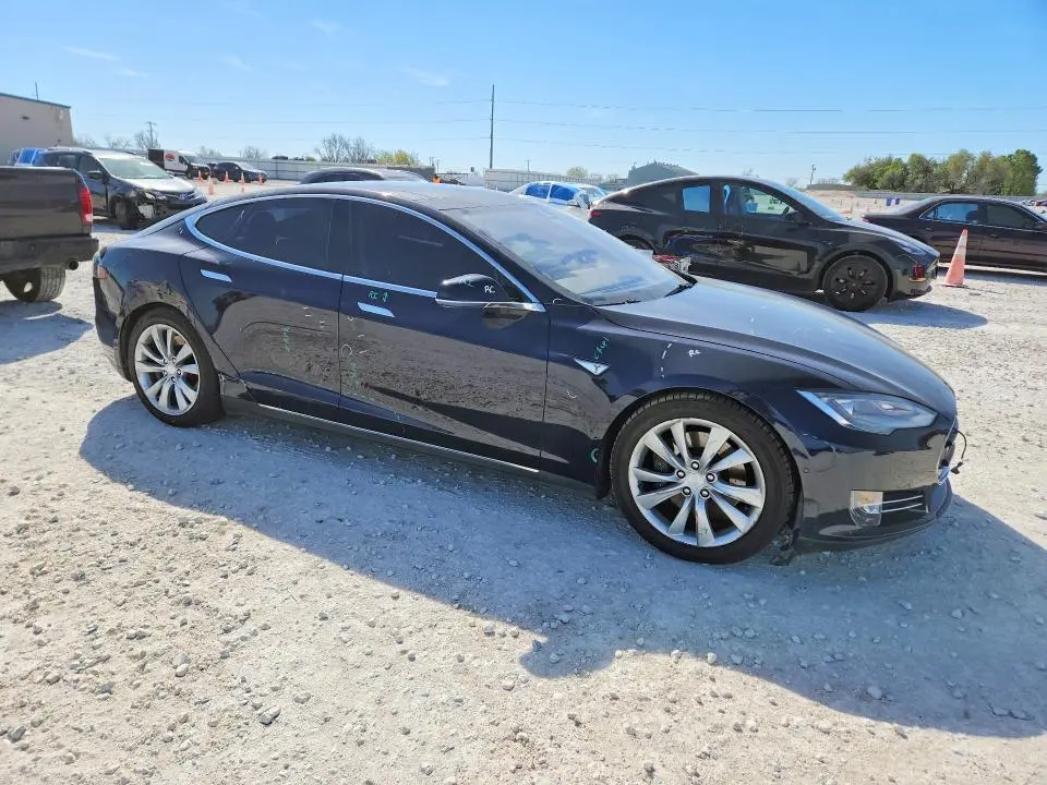 2015 TESLA MODEL S 60  