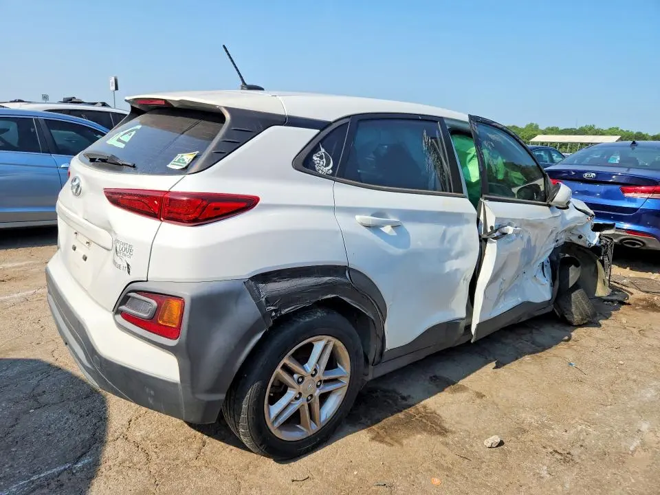 2021 HYUNDAI KONA SE  
