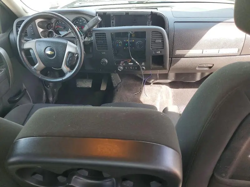 2011 CHEVROLET SILVERADO K1500 LT  