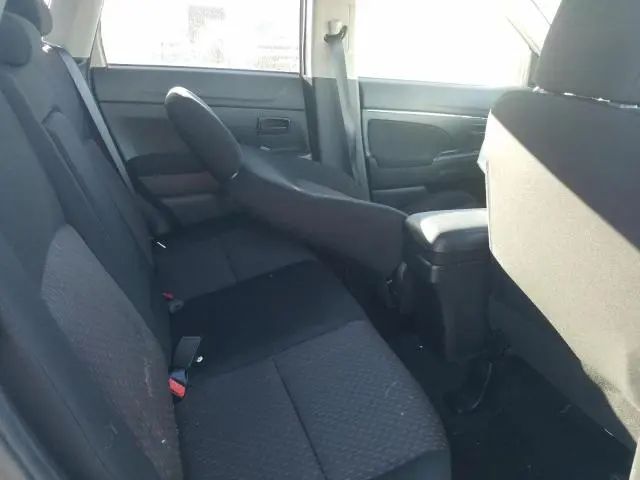 2019 MITSUBISHI RVR SE  