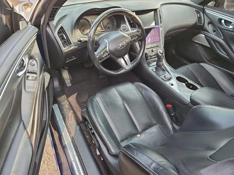 2017 INFINITI Q60 PREMIUM  