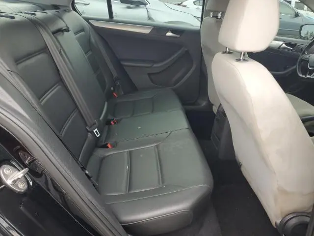 2018 VOLKSWAGEN JETTA SE  