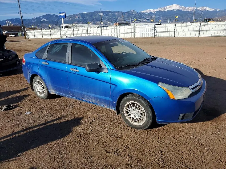 2010 FORD FOCUS SE  