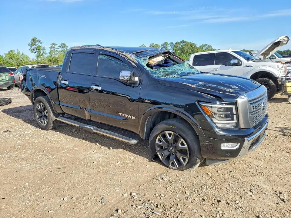 2024 NISSAN TITAN SV  