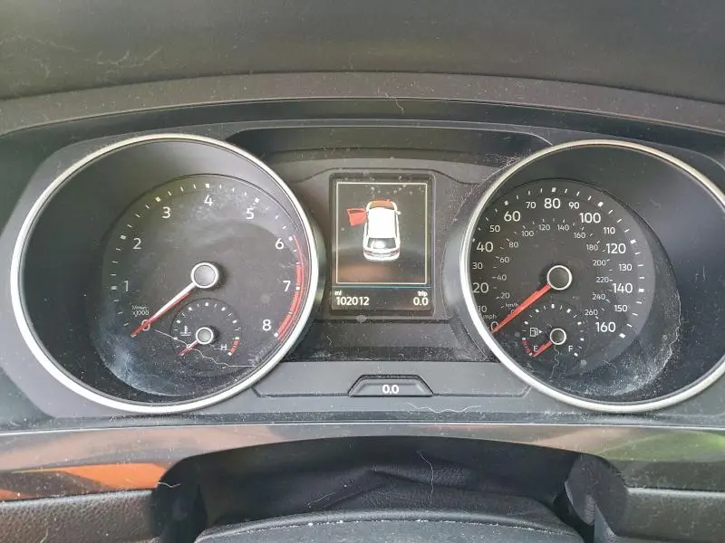 2018 VOLKSWAGEN TIGUAN SE  