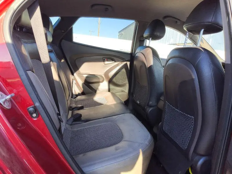 2011 HYUNDAI TUCSON GLS  