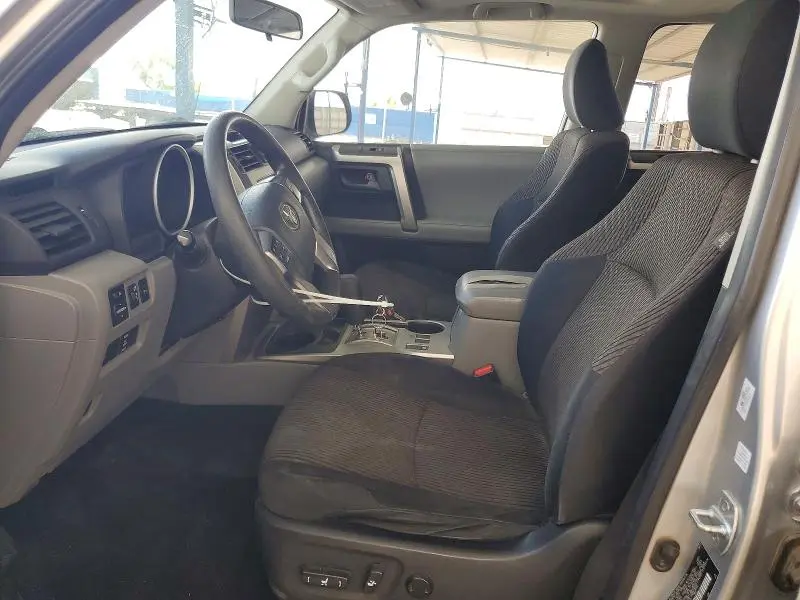 2011 TOYOTA 4RUNNER SR5  