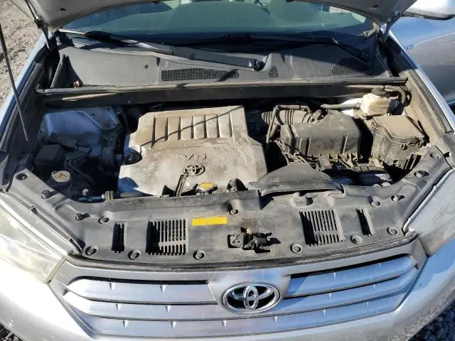 2012 TOYOTA HIGHLANDER LIMITED