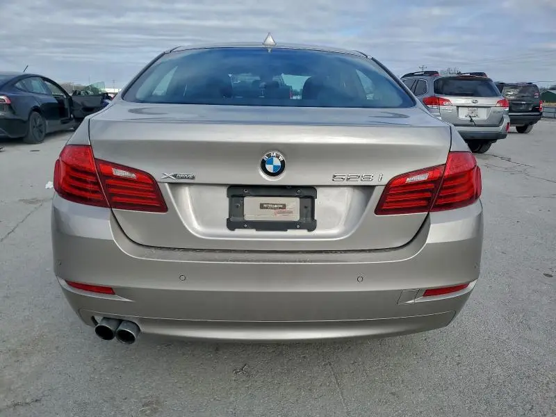 2016 BMW 528 XI  