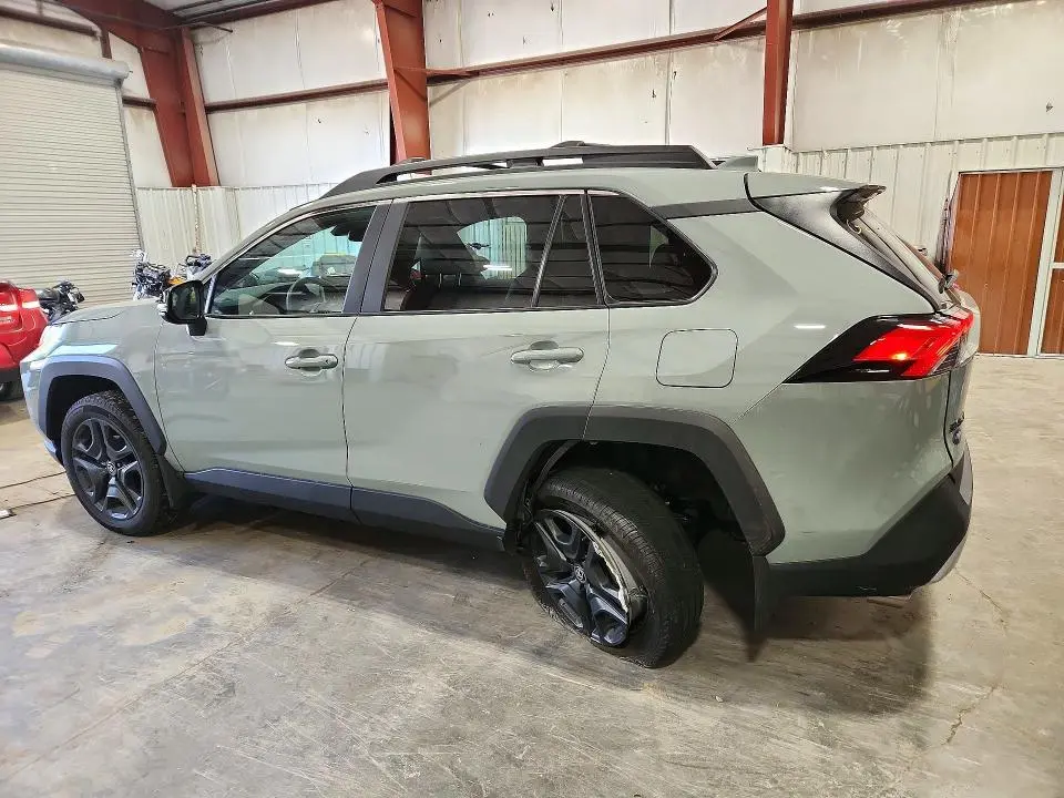 2023 TOYOTA RAV4 ADVENTURE  