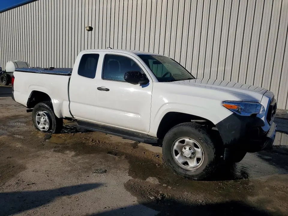 2023 TOYOTA TACOMA SR  