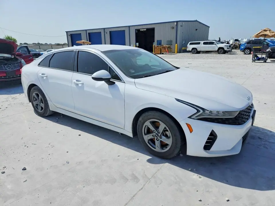 2022 KIA K5 LXS  