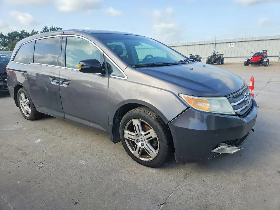 2011 HONDA ODYSSEY TOURING  