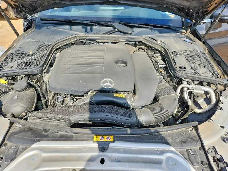 2023 MERCEDES-BENZ C 300  