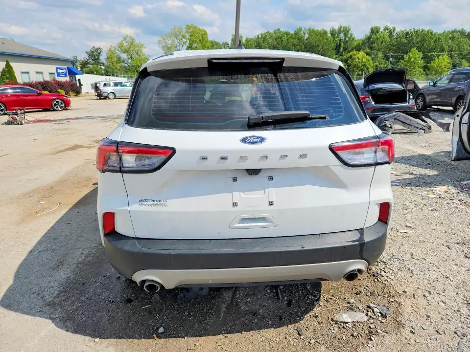 2022 FORD ESCAPE S  