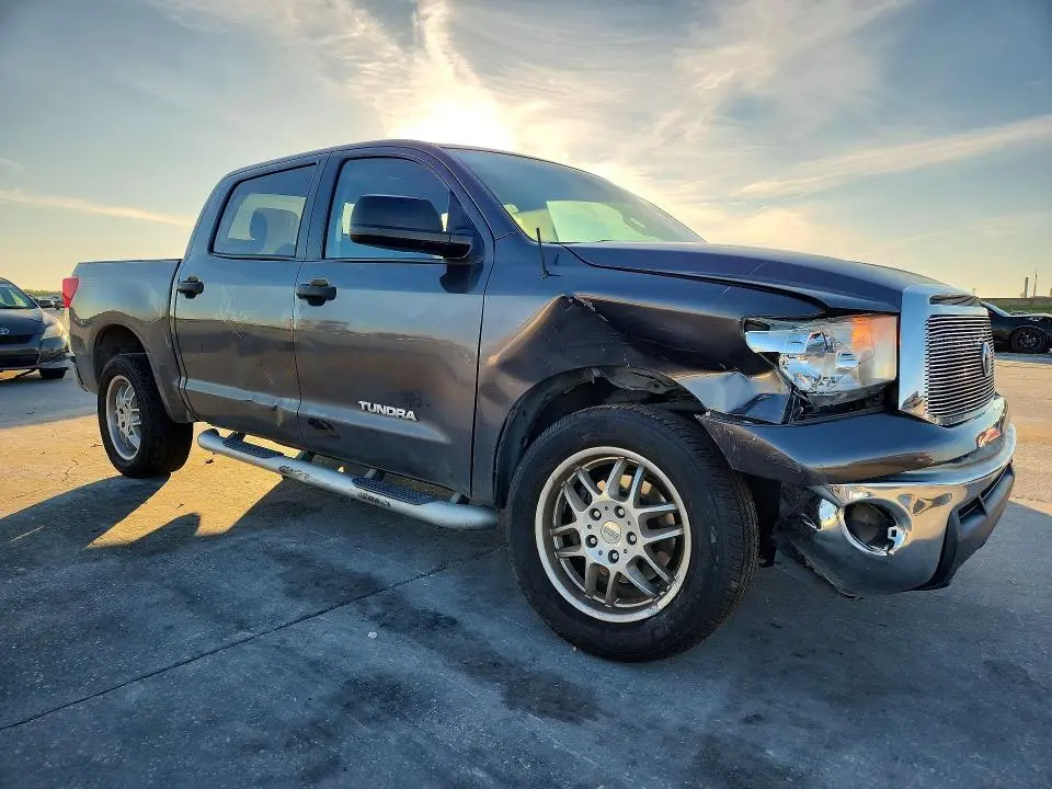 2011 TOYOTA TUNDRA GRADE  