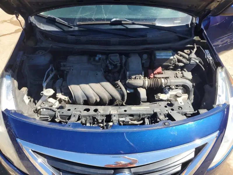 2018 NISSAN VERSA SV  