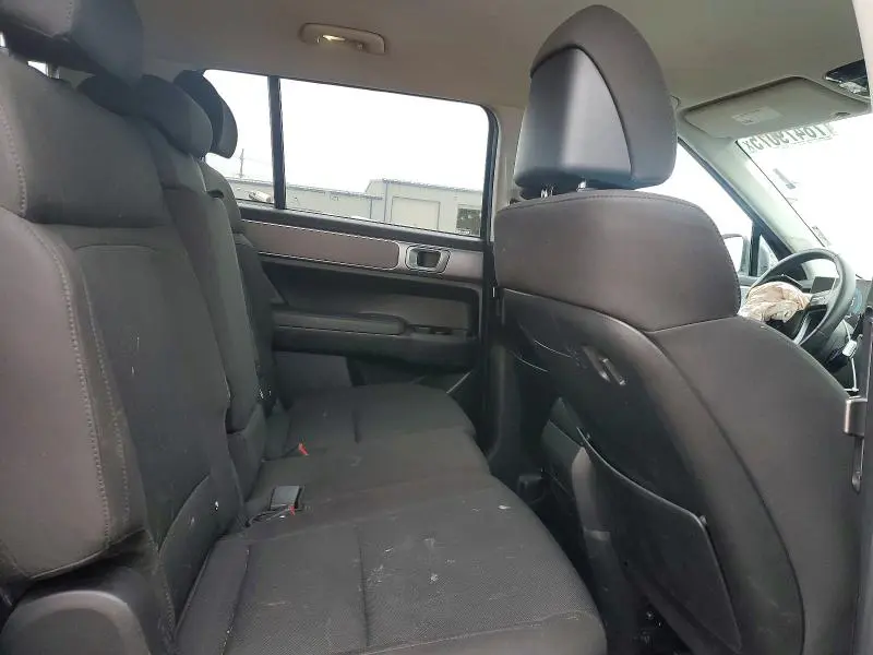 2025 HYUNDAI SANTA FE SE  