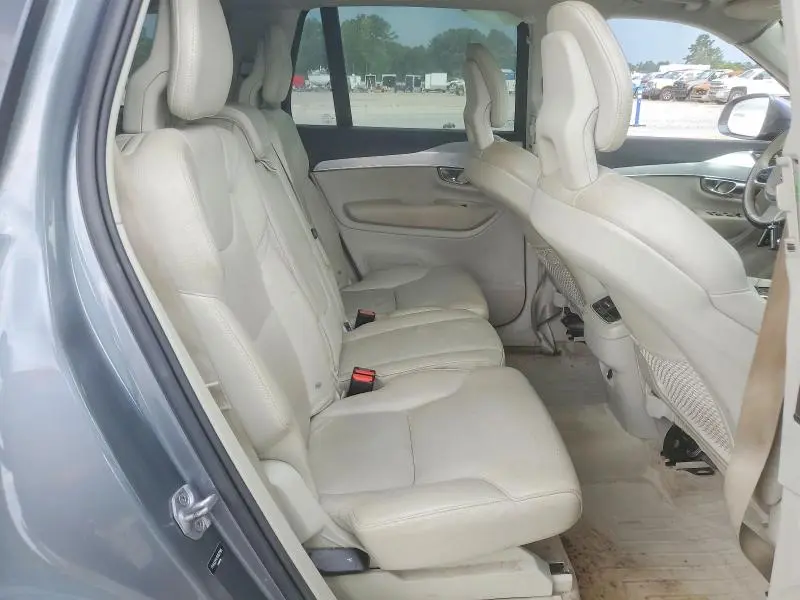 2016 VOLVO XC90 T6  
