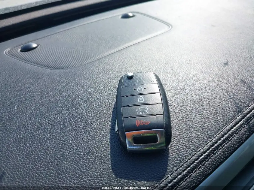 2016 KIA SORENTO 2.4L LX