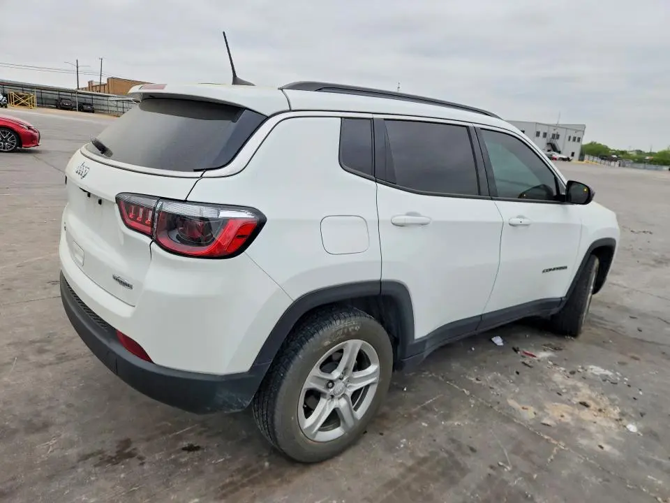 2023 JEEP COMPASS LATITUDE  