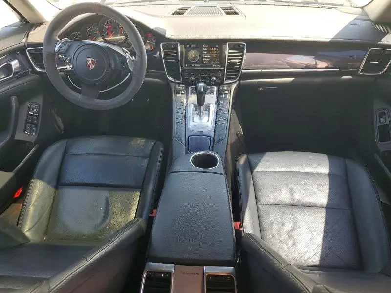 2012 PORSCHE PANAMERA 2  