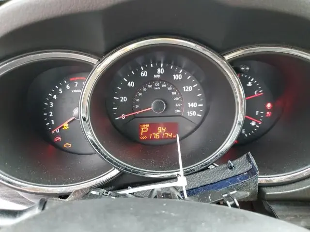 2012 KIA SORENTO BASE  