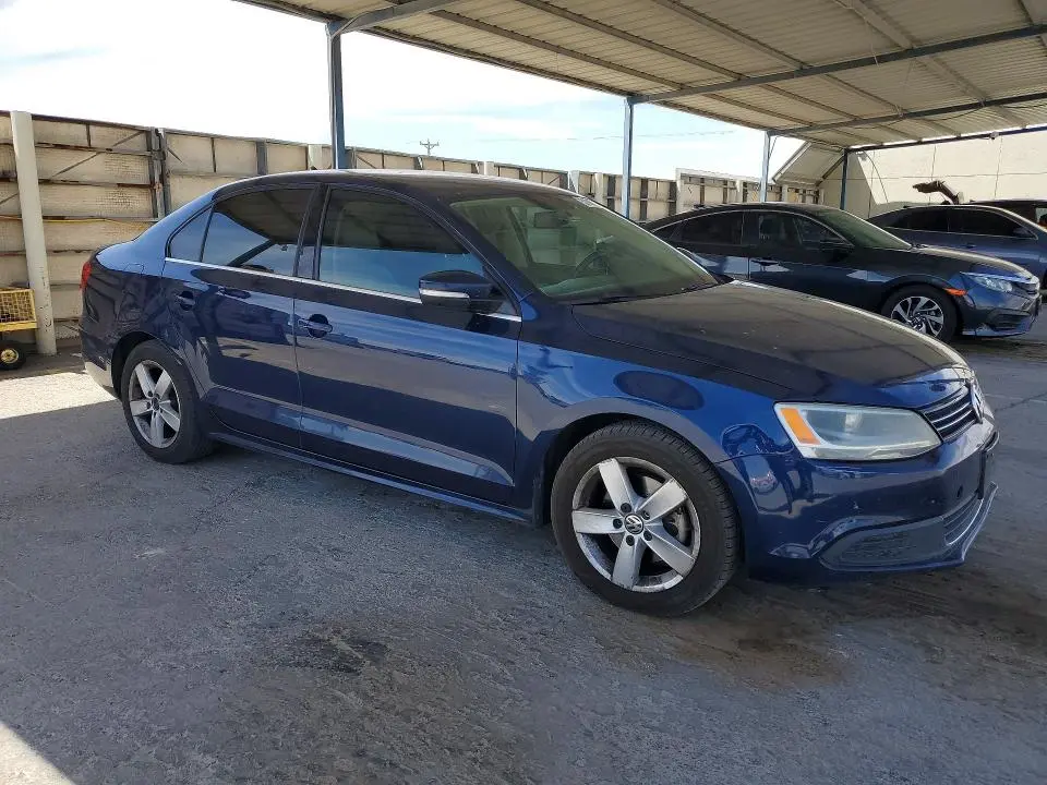 2013 VOLKSWAGEN JETTA TDI  