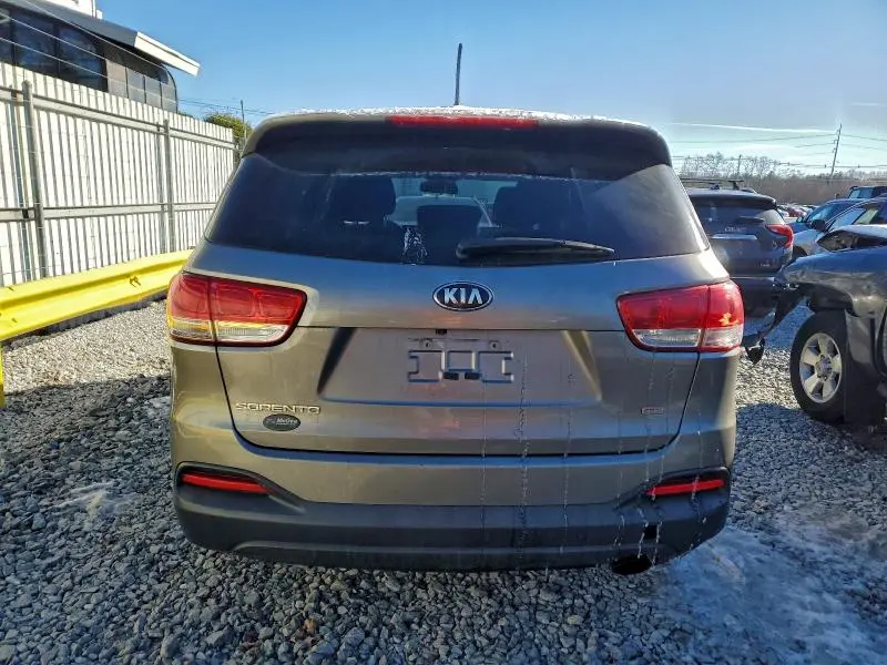 2016 KIA SORENTO LX  