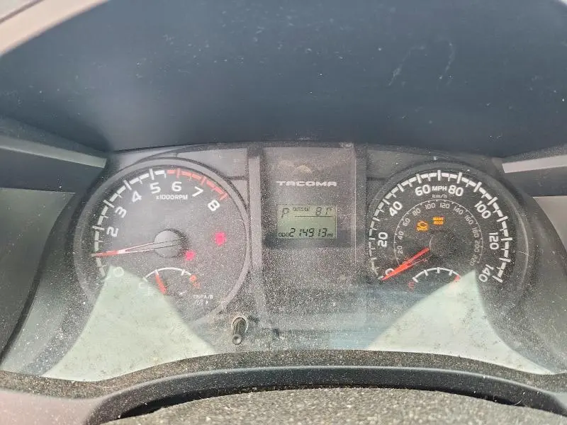 2016 TOYOTA TACOMA SR  