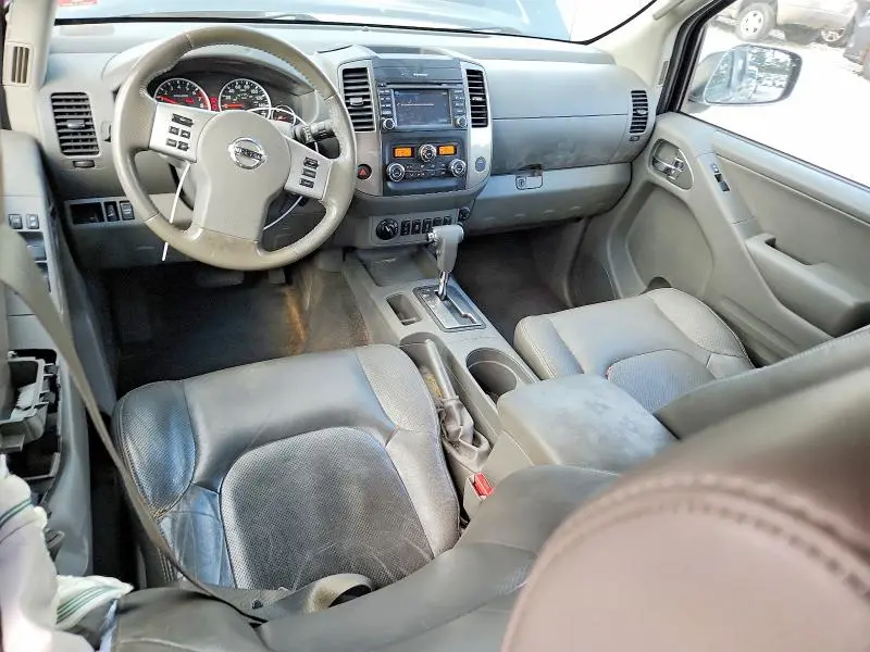 2019 NISSAN FRONTIER SL  
