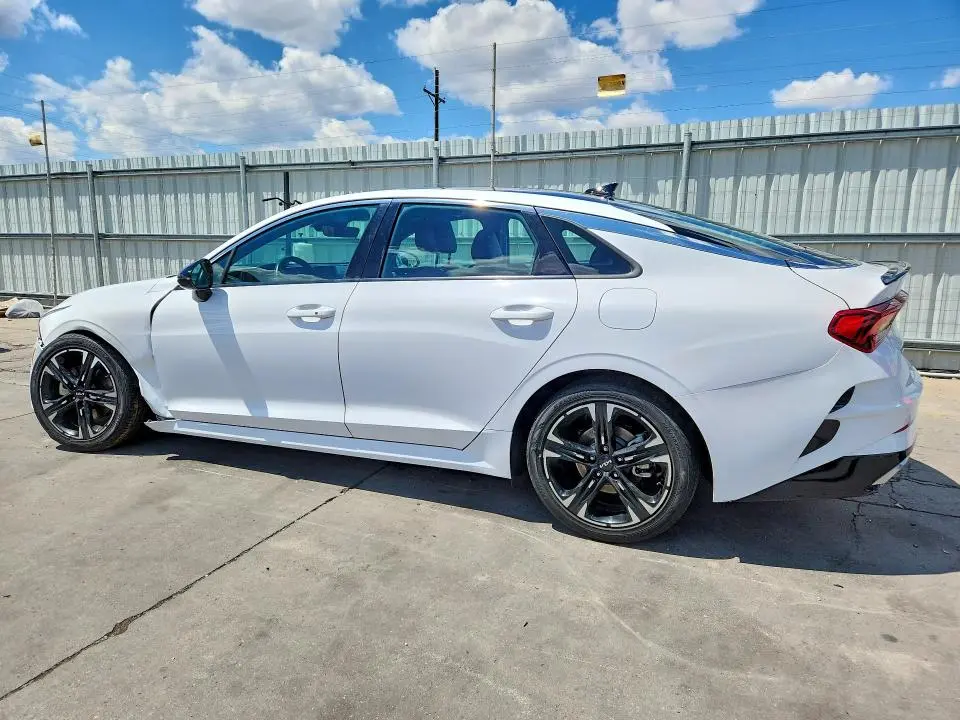 2022 KIA K5 GT LINE  