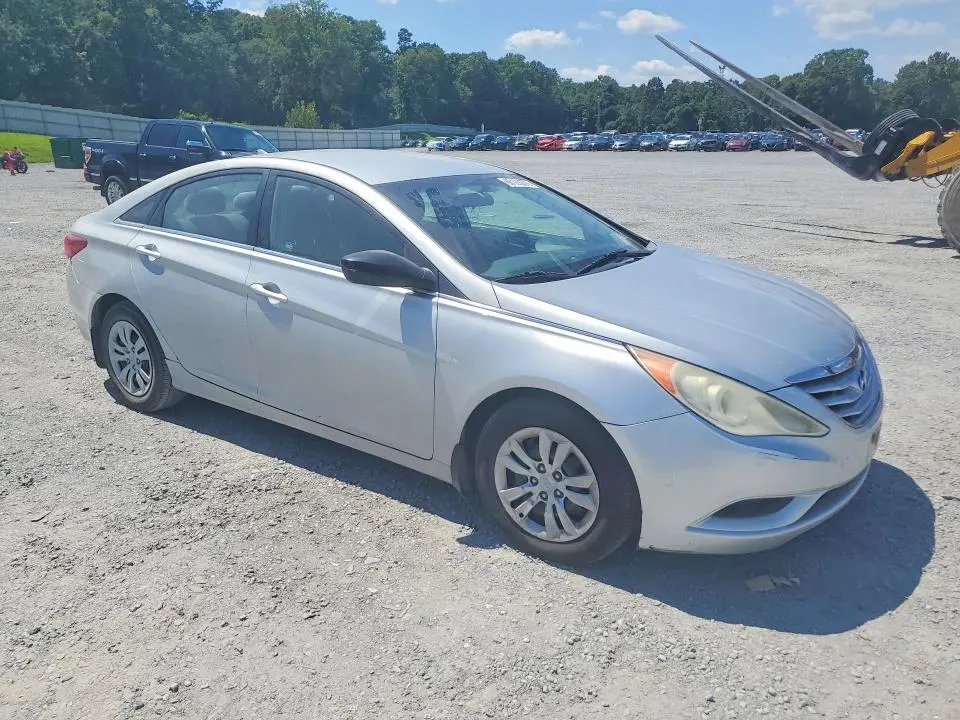 2011 HYUNDAI SONATA GLS  